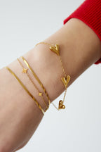 Romantische armband met hartjes - Jewellery Fever
