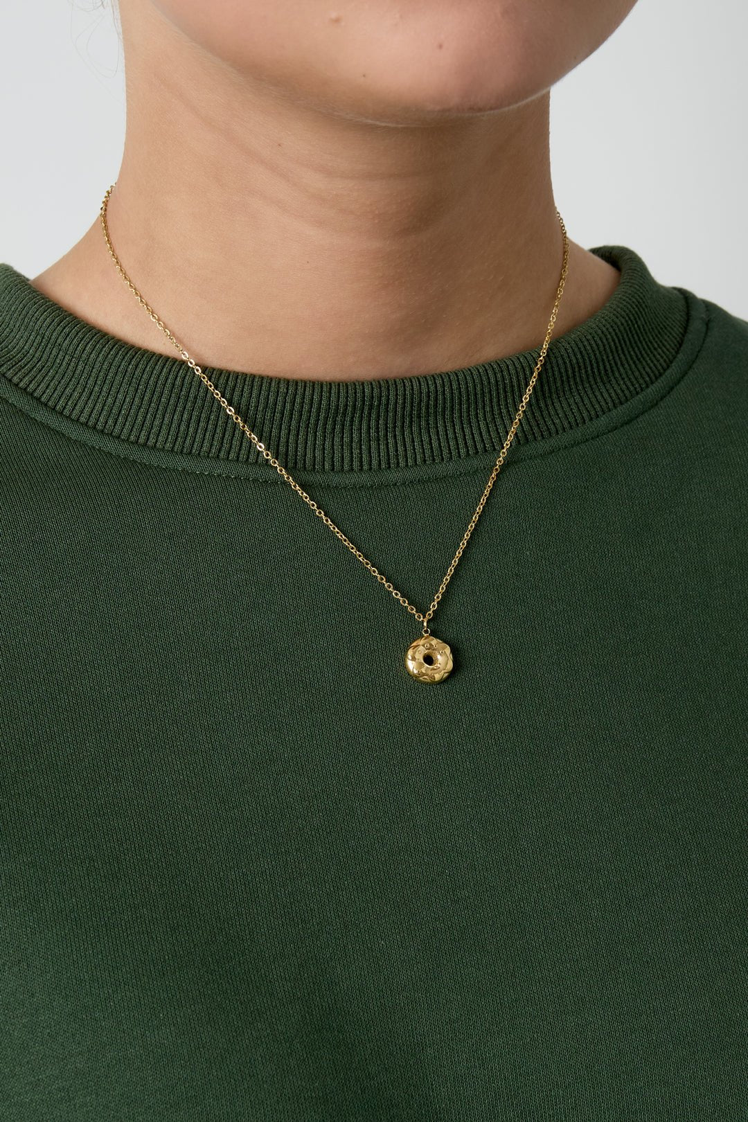 Basic ketting met donut bedeltje, zilverkleurig