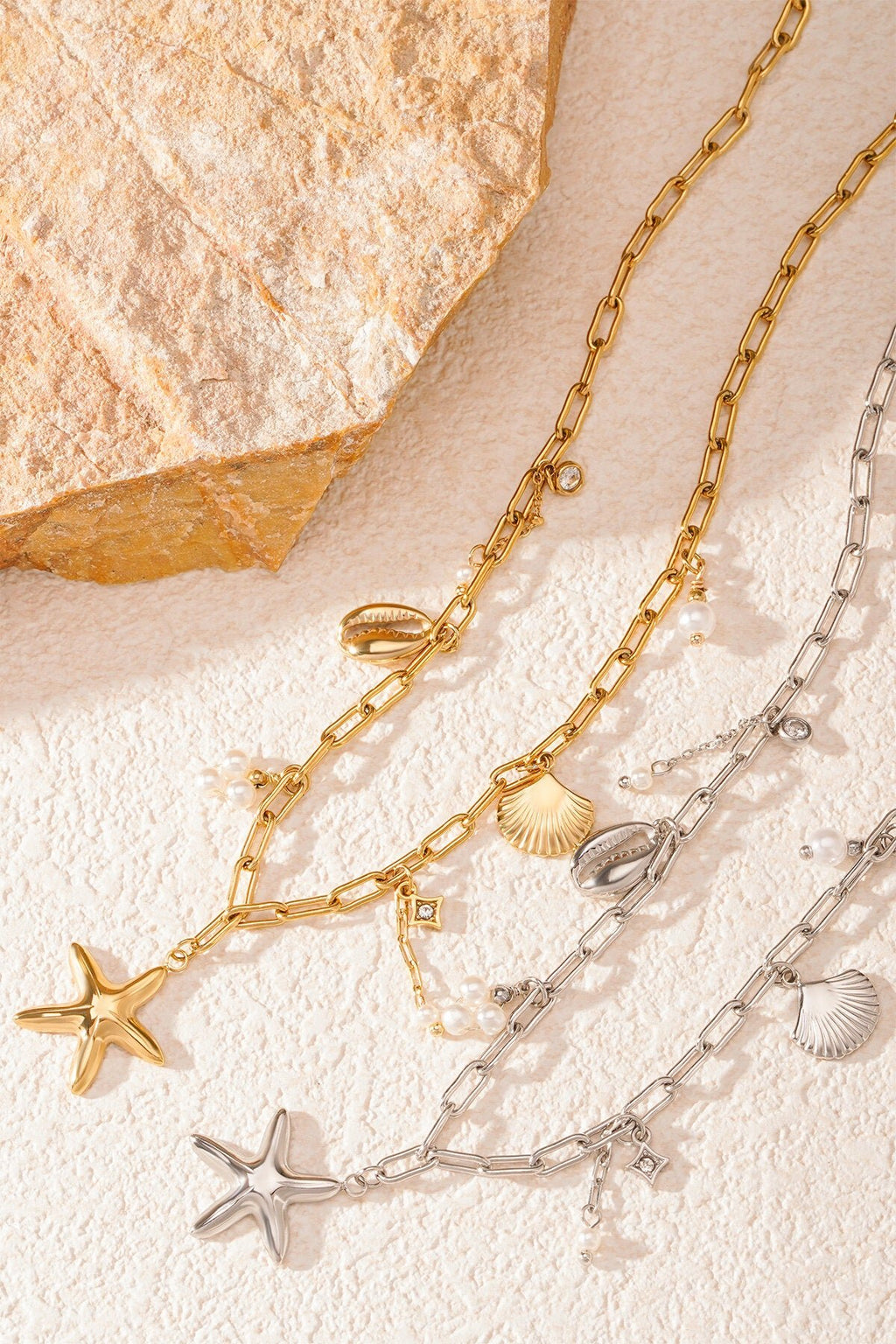 Bedelketting met zeester en schelpjes - Jewellery Fever