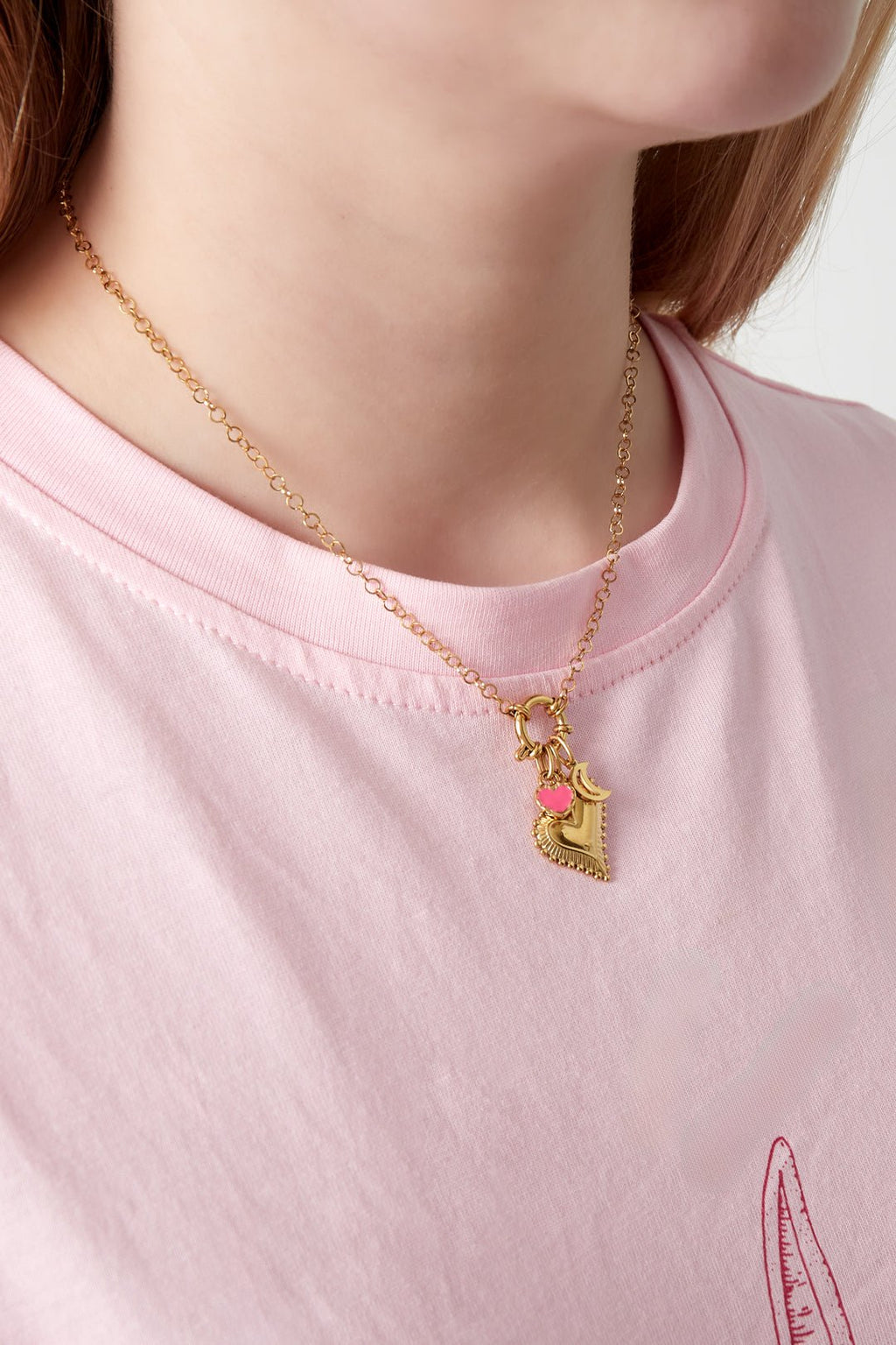 Elegante DIY ketting met hartjes bedels