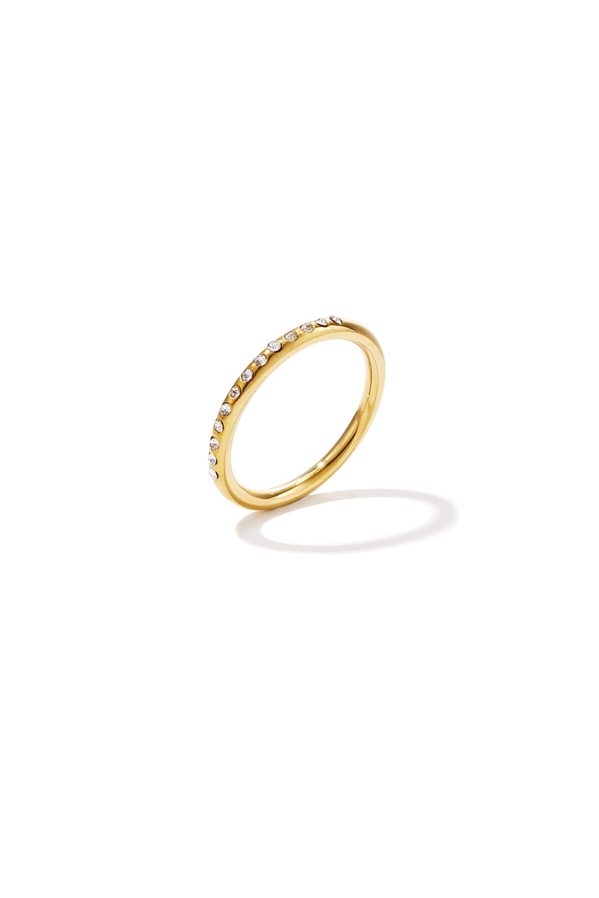 Ring met steentjes, gedragen